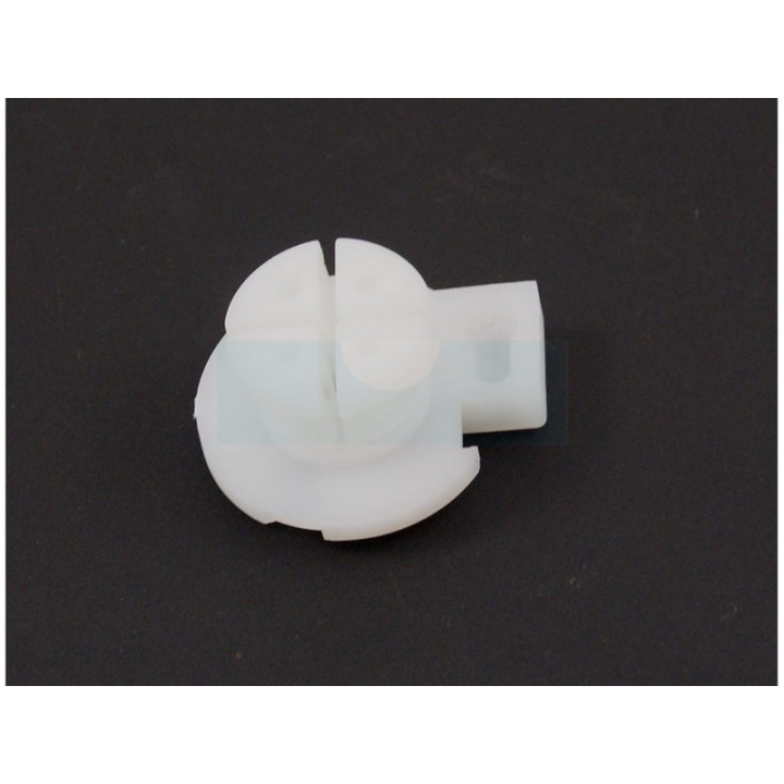 Bouchon de silentbloc pour tronçonneuse Stihl (11257917300)