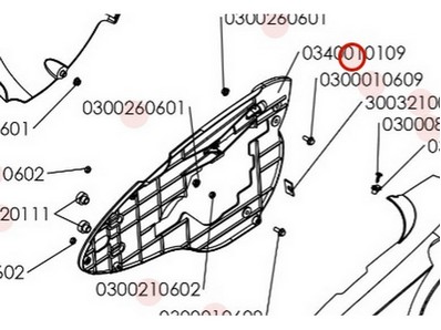 Cache intérieur de capot pour motobineuse Sarp (0340010109)